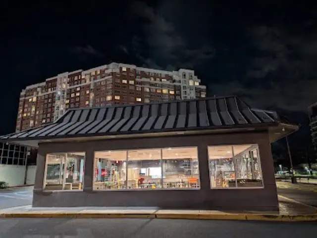 White Flint McDonald's Shuts Down on Rockville Pike (Video and Images)