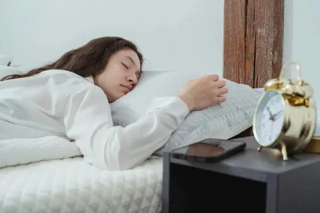 Here’s What REM Sleep Is and How to Determine If You’re Getting Enough of It
