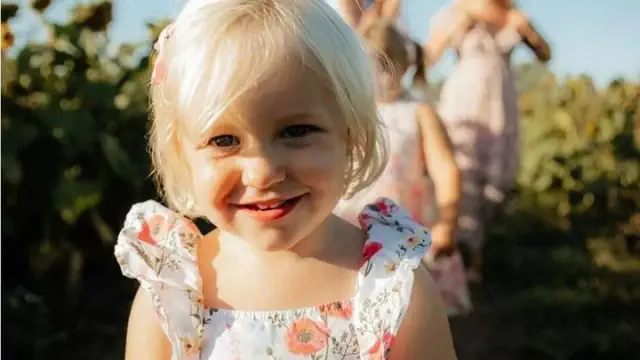 Two-year-old girl passes away after receiving alternative treatment from doctor amid antibiotic scarcity.