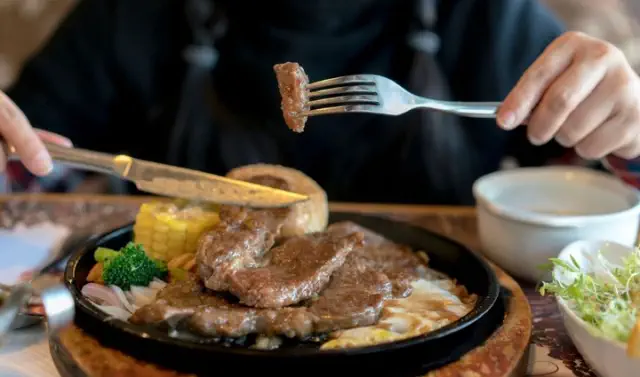 New Studies Raise Questions About Keto and Paleo Diets: “Consult a Nutritionist”
