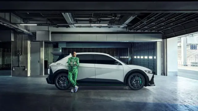 Korea's Hottest Electric Vehicle Earns Endorsement from a JDM Legend