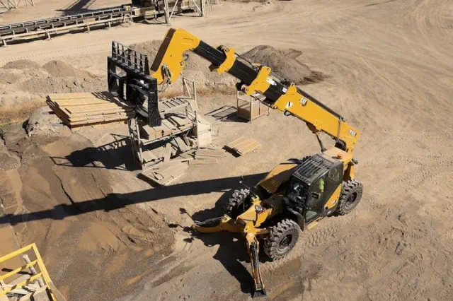 Caterpillar Launches New Series of Telehandlers Featuring 4 Innovative Models (Video)