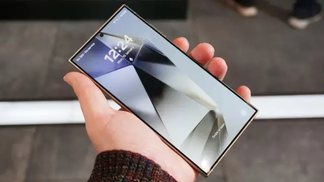 Samsung Galaxy phones receive a significant Trade-In enhancement – soon, you'll have the option to sell your device without needing to purchase a new one.